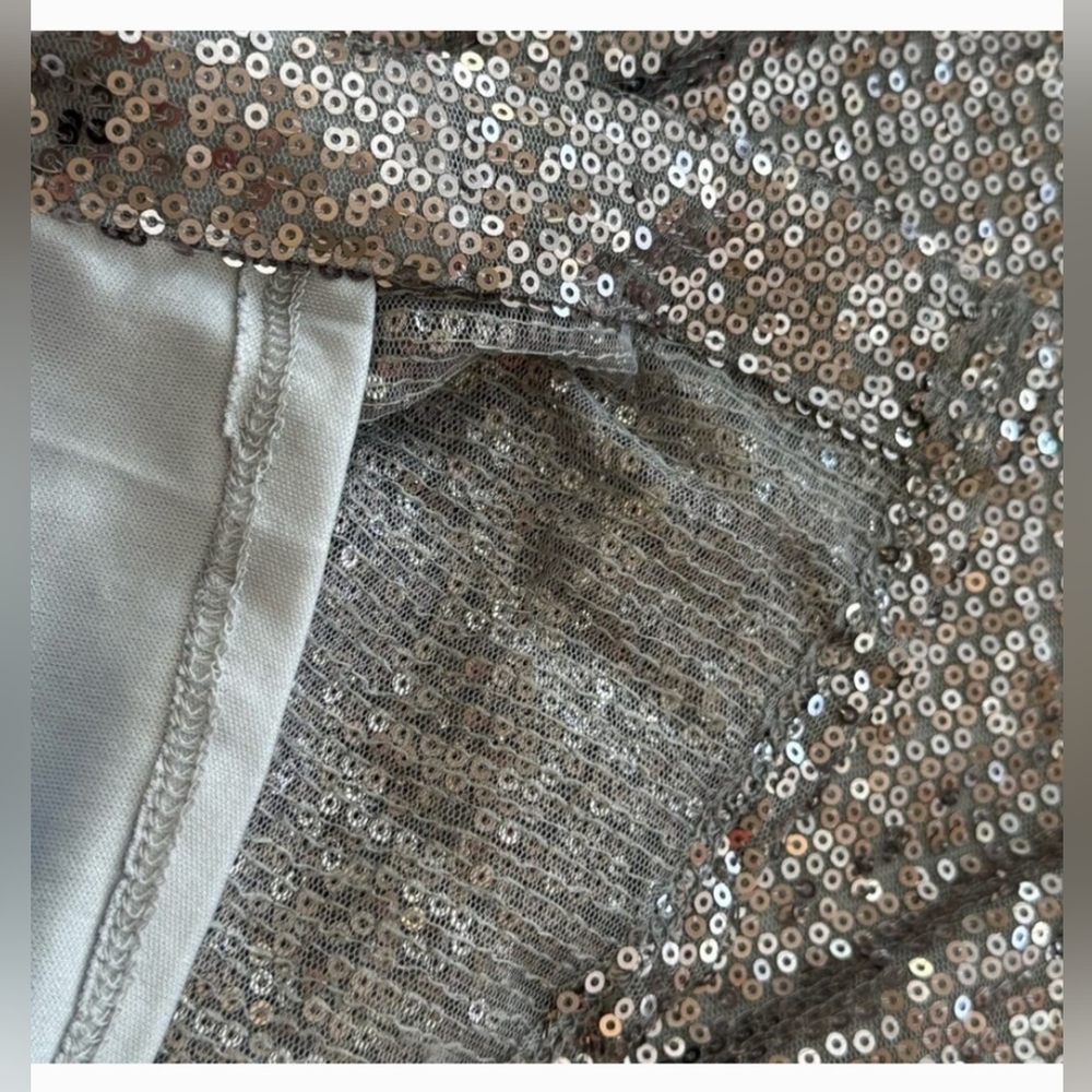 NY Collection Silver Sequin Blouse - Picture 7 of 9